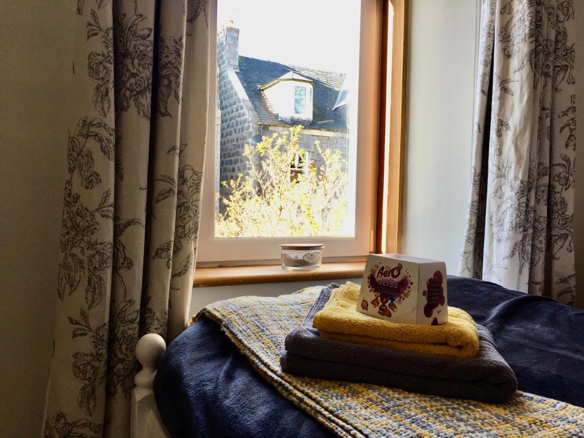 אברדין Cosy 2 Bedroom Central Apartment - Free Parking, Free Wifi מראה חיצוני תמונה